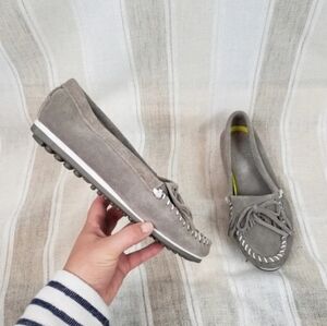 Suede mocasin shoe gray